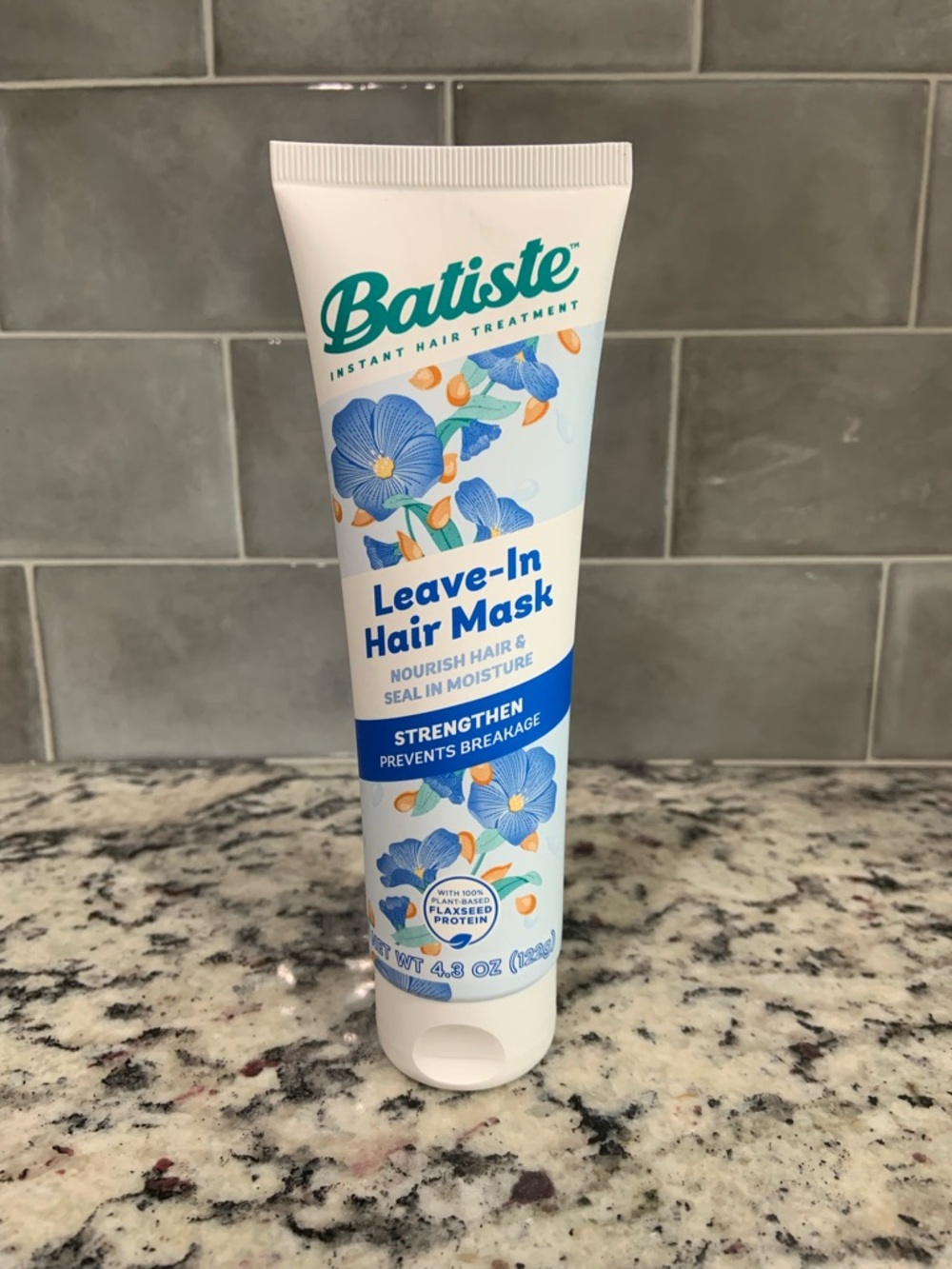 Batiste Leave-In Hair Mask- Strengthen & Moisturize- BNWT